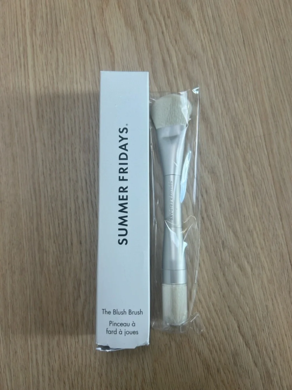 NWT Summer Fridays The Blush Brush